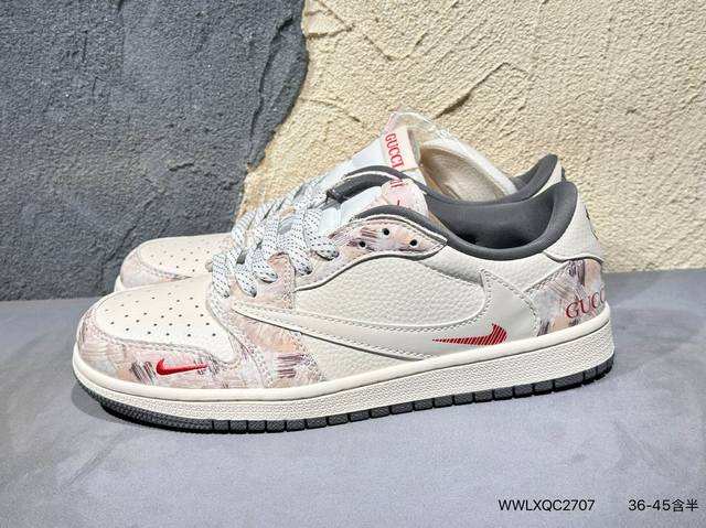 新品上市实拍 Lv X Nike 灰金暴力熊 此款主张打破传统的工业化流水线设计限制，以Made By Ideas的超级创意为理念，集结众多潮流设计师，结合时下