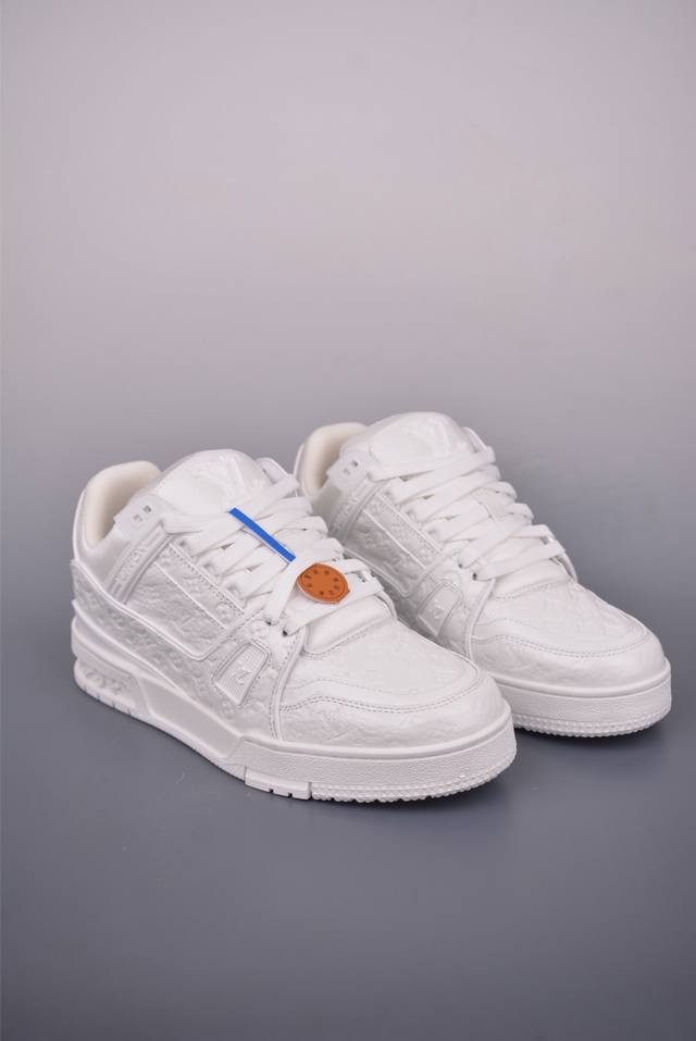 Louis Vuitton 路易威登 Lv Trainer 低帮休闲板鞋 纯原级别 高端零售专供 海淘代购同渠道品质 升级 原版一致礼品鞋盒及全套代购包装说明书