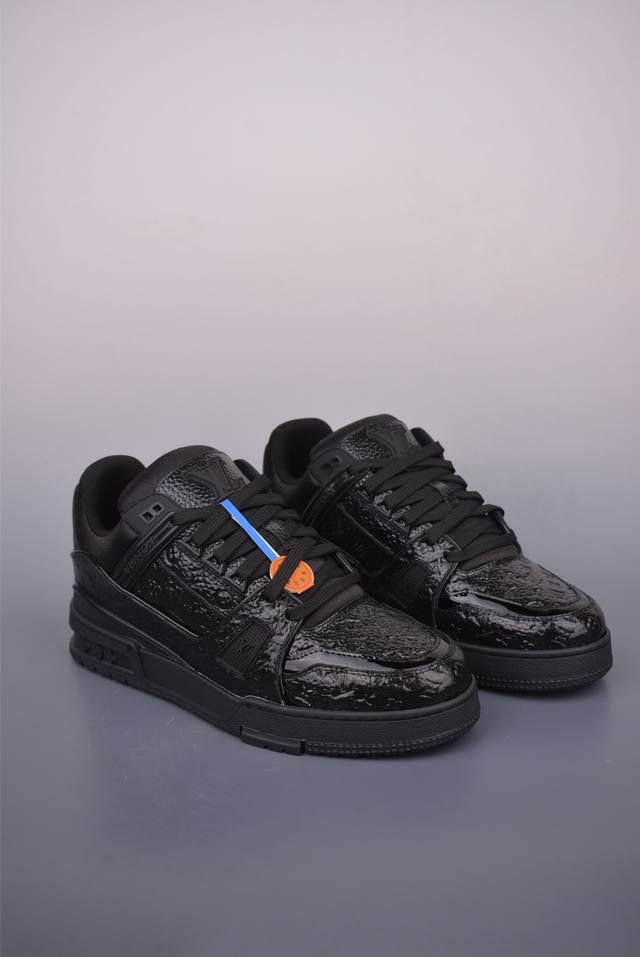 Louis Vuitton 路易威登 Lv Trainer 低帮休闲板鞋 纯原级别 高端零售专供 海淘代购同渠道品质 升级 原版一致礼品鞋盒及全套代购包装说明书