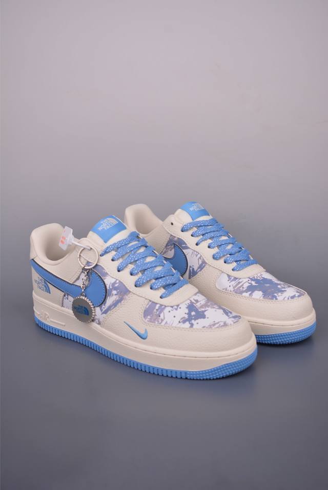 Nike Air Force 1 Low 北面联名 原楦头原纸板 打造纯正空军版型 专注外贸渠道 全掌内置蜂窝气垫 原盒配件 原厂中底钢印、拉帮完美 官方货号:
