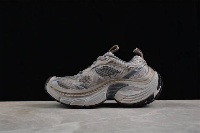 Balenciaga Track Sneaker 巴黎世家十二代 户外概念复古老爹鞋 专柜同步包装 原装大盒 尺码：35 36 37 38 39 40 41 4