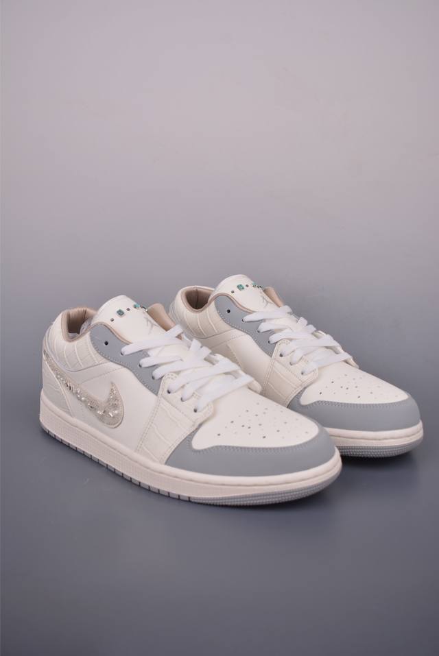 Air Jordan 1 Low 雾霾珍珠 Aj1乔1低帮休闲板鞋 同步官方配色 市场唯一独家头层皮打造 原鞋原档案开发 原厂皮料 原档冲孔鞋头 正确满胶鞋垫