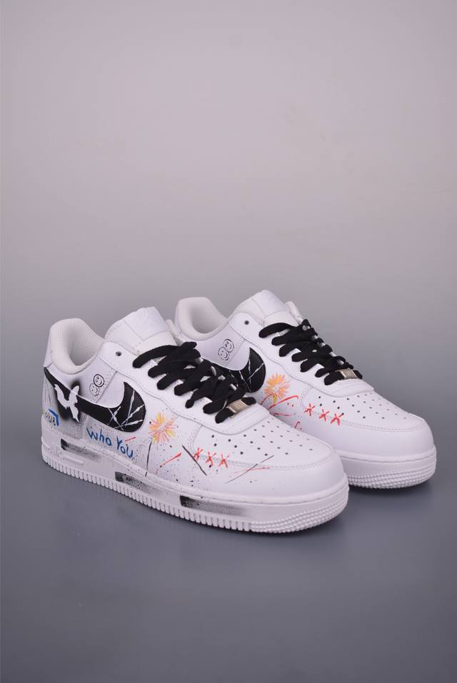 Nike Air Force 1 Low 涂鸦 原楦头原纸板 打造纯正空军版型 专注外贸渠道 全掌内置蜂窝气垫 原盒配件 原厂中底钢印、拉帮完美 官方货号: C