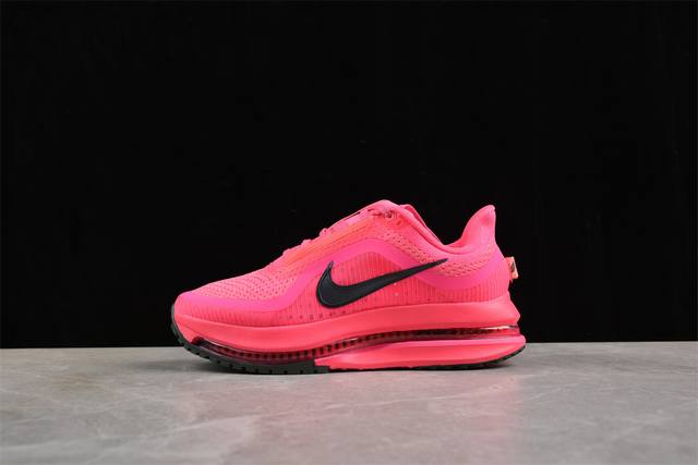 Nike Air Zoom Pegasus Premium 耐克网面气垫跑鞋Hq2592-600 #全掌可见的Air Zoom首次在Pegasus系列中出现，模