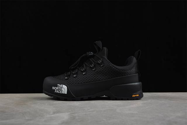 北面The North Face Glenclyffe广东大厂品质 面料采用进口磨砂牛皮 鞋底采用Vibram黄金大底 专门为鞋底设计的橡胶以出色的耐磨性 良好