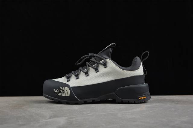 北面The North Face Glenclyffe广东大厂品质 面料采用进口磨砂牛皮 鞋底采用Vibram黄金大底 专门为鞋底设计的橡胶以出色的耐磨性 良好