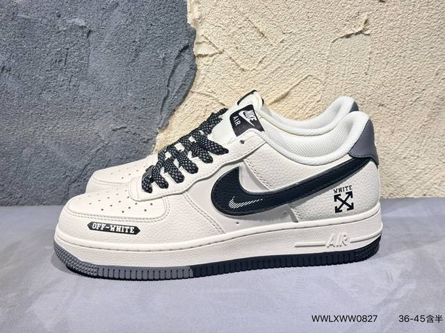 新品上市实拍 耐克Nike Air Force 1“07空军一号低帮百搭休闲运动板鞋。柔软、弹性十足的缓震性能和出色的中底设计，横跨复古与现代的外型结合，造就出