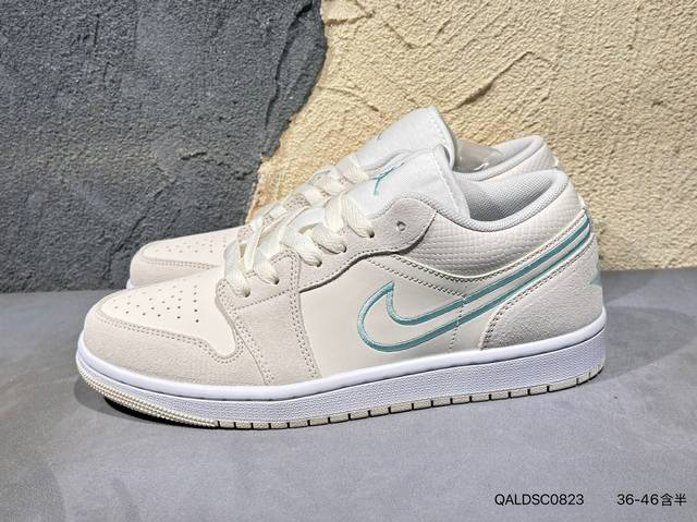 新品上市实拍 Air Jordan 1 Low 低帮 蓝柠檬 Aj1 乔丹1代 Aj1 乔1 低邦 蓝黄拼接 乔丹篮球鞋系列 鞋身采用蓝色皮革勾勒轮廓，明黄色注