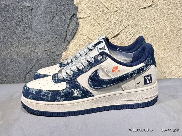 耐克 联名 Nike Dunk Low Lthr Ow 解构绑带滑板鞋 Sb系列经典复古运动鞋。双鞋带系统延续了今年的代表性风格，搭配亮色鞋带，保持了 Dunk