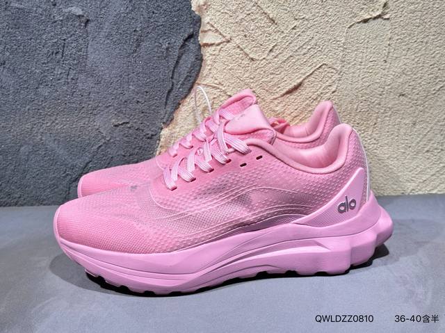 新品上市实拍 Alo Yoga Recovery Mode 人气单品 舒适简约防滑耐磨低帮休闲板鞋 Alo Yoga于2007年创立于洛杉矶 意在传播有意识的运