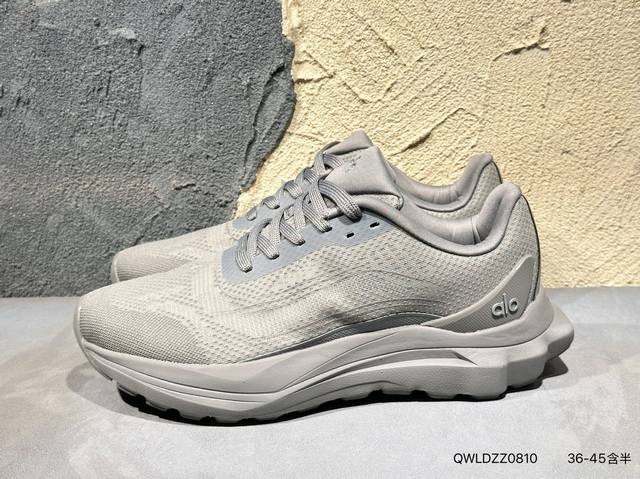 新品上市实拍 Alo Yoga Recovery Mode 人气单品 舒适简约防滑耐磨低帮休闲板鞋 Alo Yoga于2007年创立于洛杉矶 意在传播有意识的运