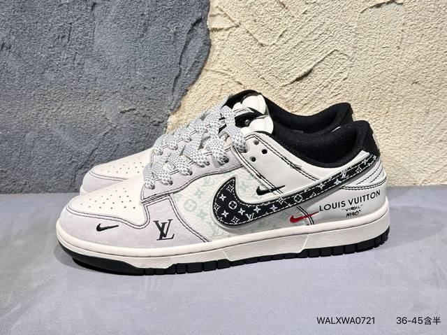 耐克 联名 Nike Dunk Low Lthr Ow 解构绑带滑板鞋 Sb系列经典复古运动鞋。双鞋带系统延续了今年的代表性风格，搭配亮色鞋带，保持了 Dunk