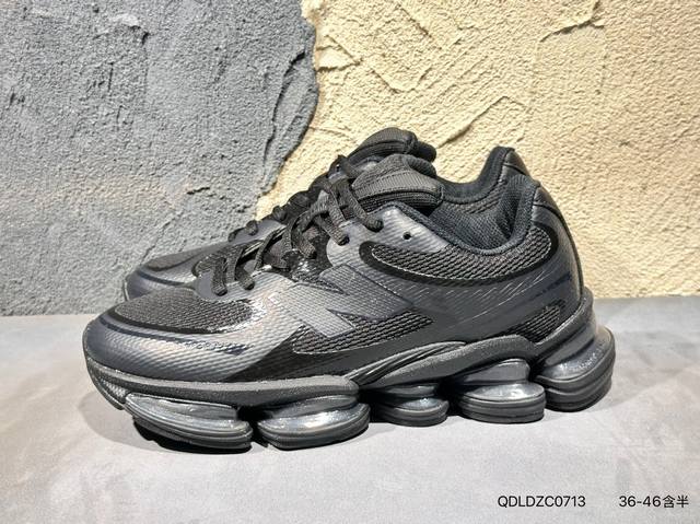 New Balance 0复古单品N经典的配色，沿袭了面世之初的经典科技，以Encap中底配以升级版N-Ergy缓震物料。M 0 Qdldzc0713