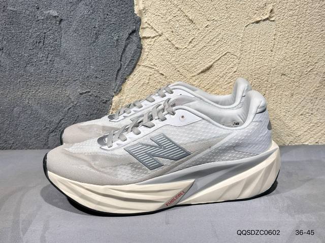 新品上市实拍 New Balance 新百伦Fuelcell 简约 织物 网布防滑耐磨透气轻便 低帮 马拉松跑步鞋 货号:Mfcxcp10 尺码:36 37 3