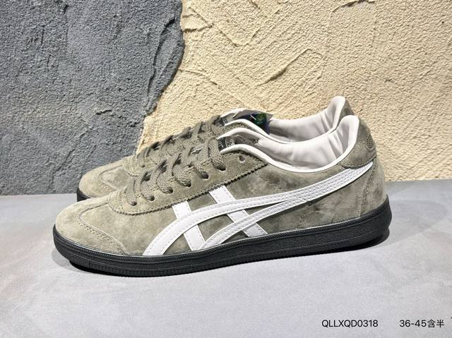 新品上市实拍 Asics Ointsuka Tiger Moage Co 亚瑟士鬼冢虎复古经典跑鞋 产品从款式颜色造型上体现出追求舒适和细节的完美 鞋类更是推崇