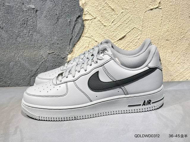 Nike Air Force 1 Low 白蓝 原楦头原纸板 打造纯正空军版型 专注外贸渠道 全掌内置蜂窝气垫 原盒配件 原厂中底钢印、拉帮完美 官方货号：Hq