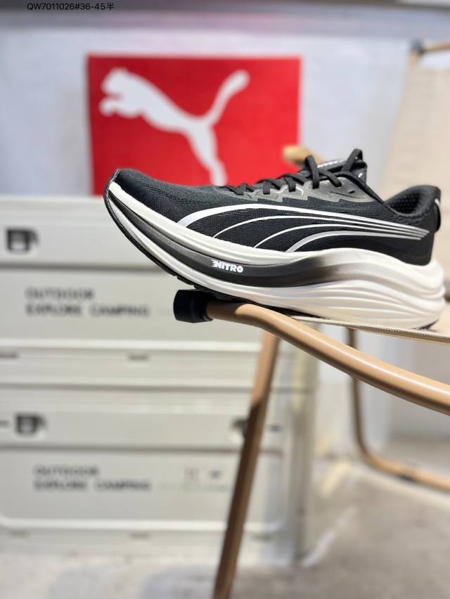 彪马Puma Race To Beat The Elite 低帮专业越野跑步鞋 实拍首发 这款鞋5Mm的前后掌落差能让你贴近自然跑的步态 使你的身体对鞋子的缓震