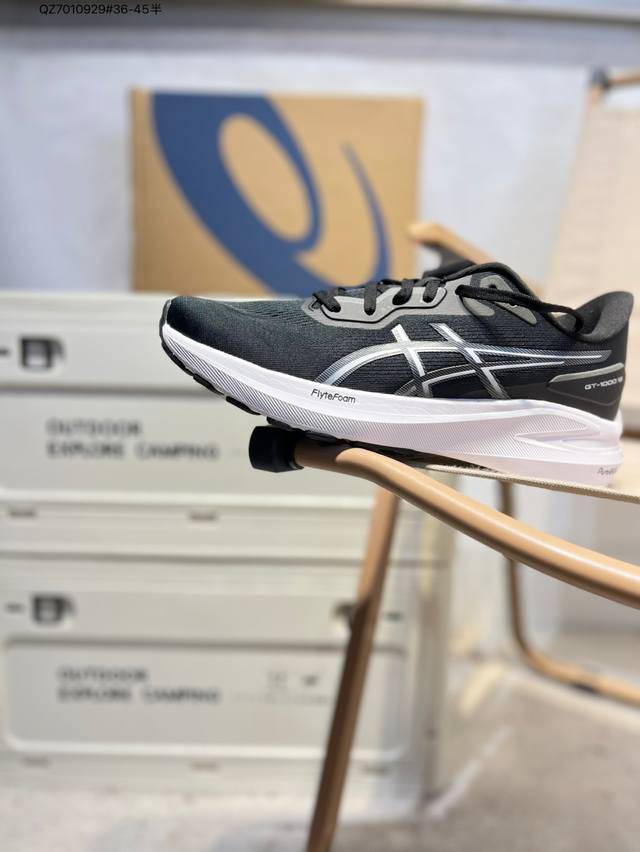 Asics Gt- 013亚瑟士经典跑鞋 如今机能风和户外风吹得正劲，便是主打“Urban Outdoor机能越野风格”，城市和户外场景都能轻松应对。关键是跑鞋