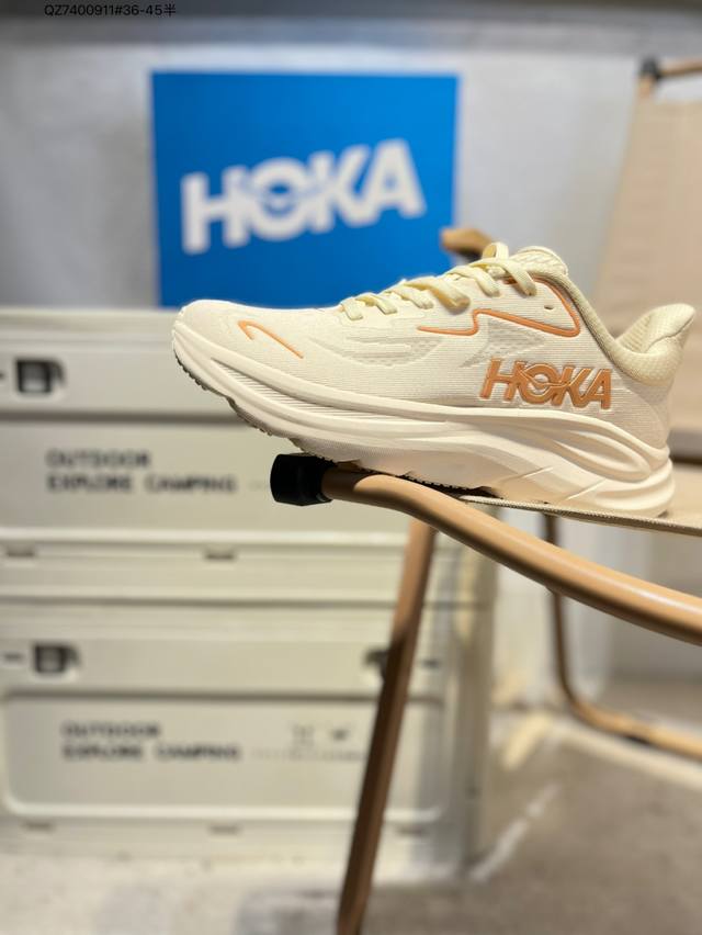 Hoka One One Bondi 10 Wide 邦迪九代舒适防滑耐磨低帮休闲跑步鞋 相比常规跑鞋 Hoka One One特别研发使用性能独特的几何形跑鞋