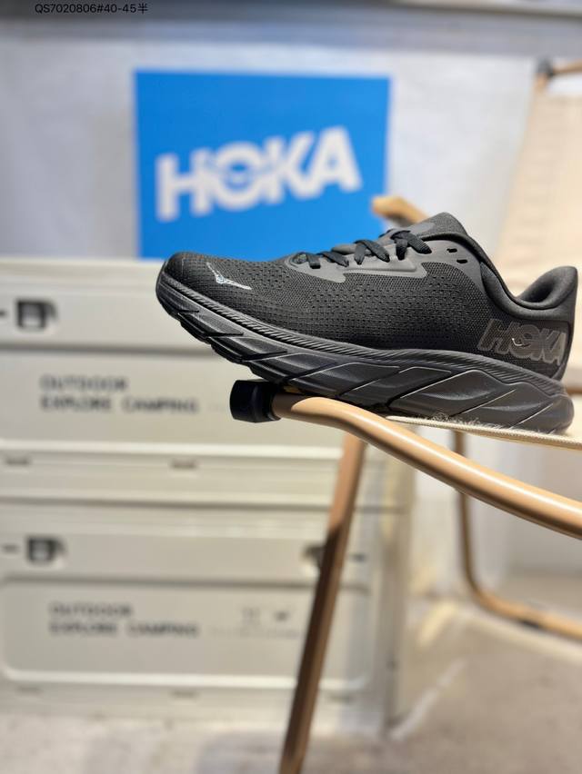 Hoka One One Bondi 7 Wide 邦迪九代舒适防滑耐磨低帮休闲跑步鞋 相比常规跑鞋 Hoka One One特别研发使用性能独特的几何形跑鞋中