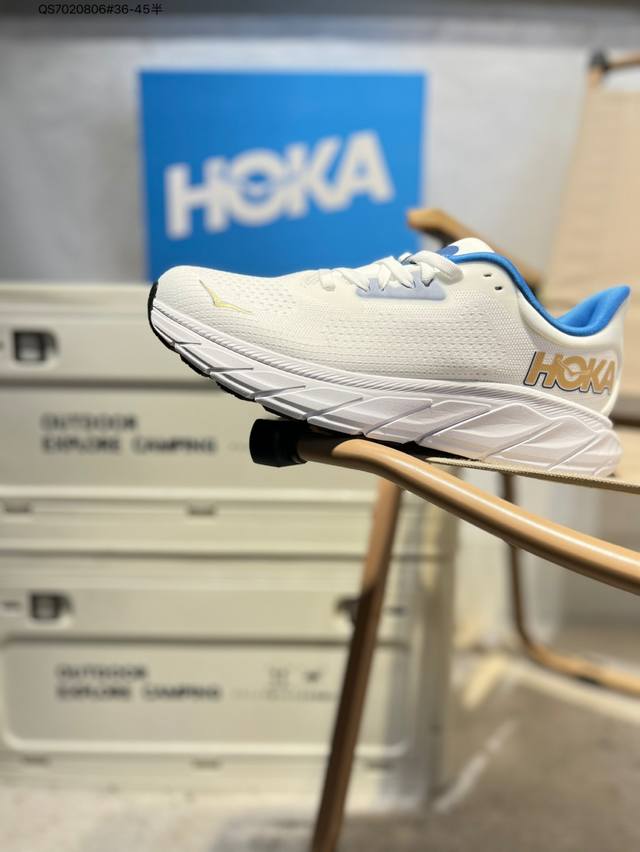 Hoka One One Bondi 7 Wide 邦迪九代舒适防滑耐磨低帮休闲跑步鞋 相比常规跑鞋 Hoka One One特别研发使用性能独特的几何形跑鞋中