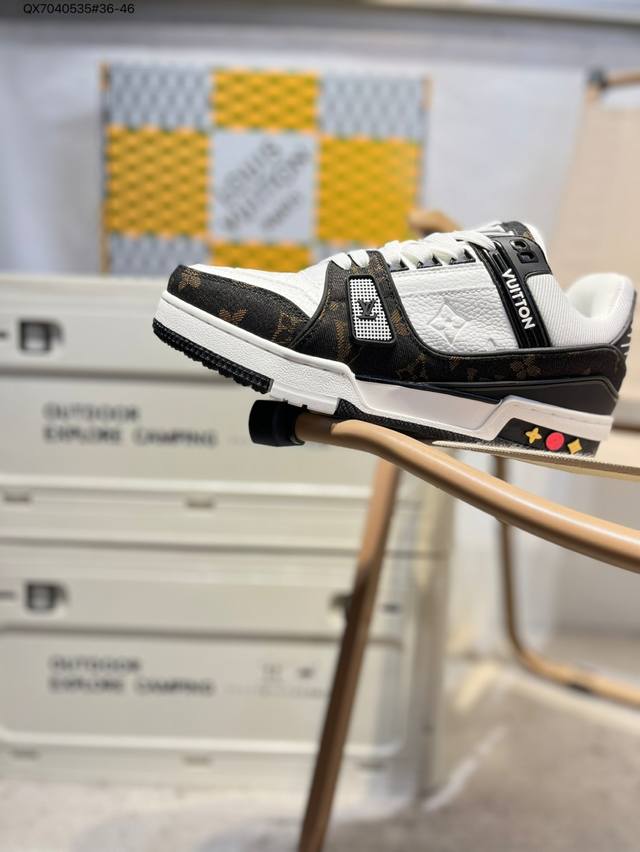 路易威登 Louis Vuitton Lv路易威登板鞋 新款 Lv Trainer最新配色运动鞋 L家 篮球鞋风格运动鞋 该鞋由艺术总监 Virgil Ablo