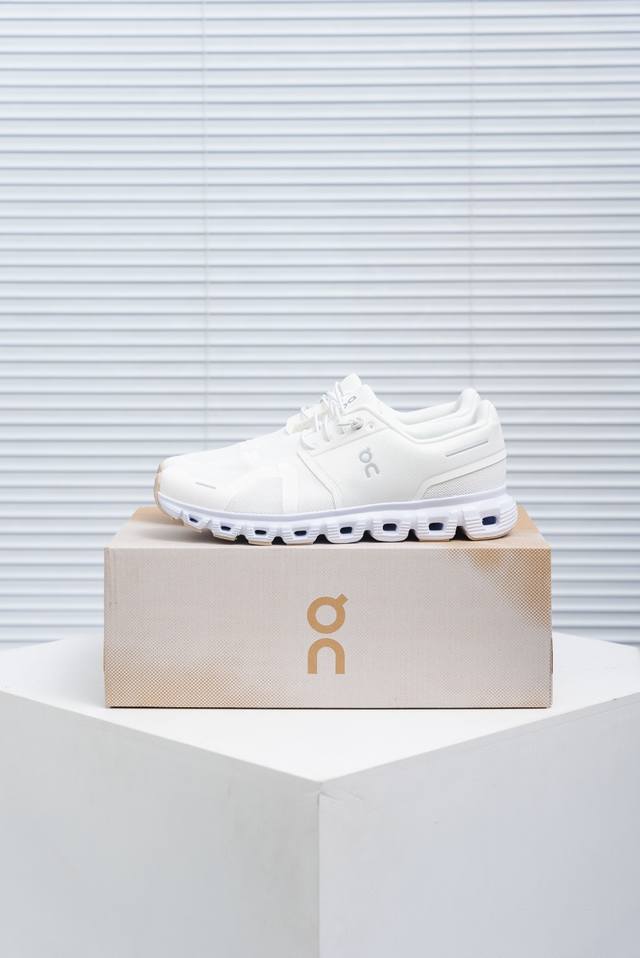 核心私 On昂跑 Cloud 6 户外街头机能风跑步鞋 Cloud Hi Edge户外机能融合街头潮流 越界开启全新都市探索 Cloudtec专利科技鞋底搭载耐