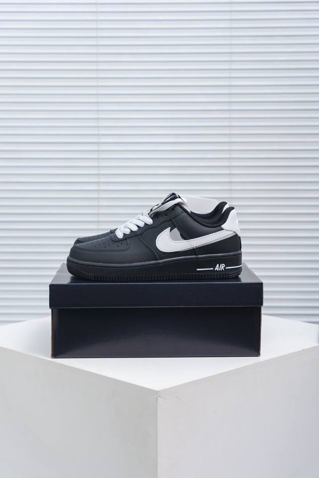 核心私 Air Force 1 原装级别 原楦头原纸板 打造纯正空军版型专注外贸渠道 全掌内置蜂窝气垫 原盒配件 原厂中底钢印、拉帮完美 货号：Dd8959 1
