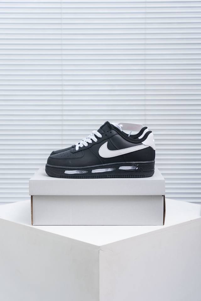 核心私 Air Force 1 原装级别 原楦头原纸板 打造纯正空军版型专注外贸渠道 全掌内置蜂窝气垫 原盒配件 原厂中底钢印、拉帮完美 货号：Cw2288 0