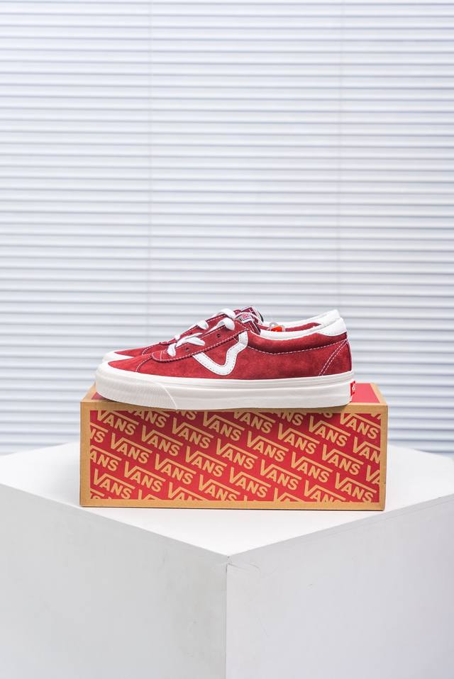 核心私 Vans Style 73 Dx 全麂皮 余文乐 德训 酒红色 范斯官方 复古酒红色硫化滑板帆布鞋 这款以 Style 73 Dx 为基础设计，搭配梭织