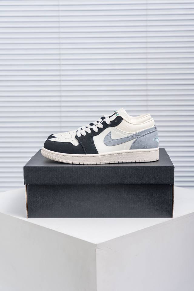 核心私 Air Jordan 1 乔丹篮球鞋男女运动鞋潮流板鞋 货号：Io2242 101 尺码：36 36.5 37.5 38 38.5 39 40 41 4