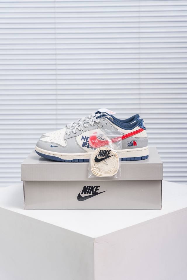 核心私 Nike Dunk 全套原楦原模倾力打造完美版型 独家原厂航空铝磨具打磨大底 鞋头坡度极致还原 无解鞋型 原盒原配 圈内天花板工艺 原厂冲刀 超高清洁度