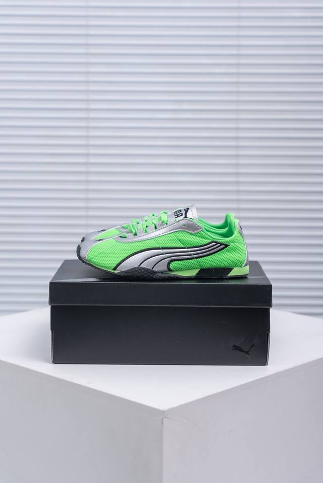 核心私 Puma H-Street 彪马薄底系列 复古运动休闲跑鞋 鞋面设计轻量透气 提供了舒适性和穿着感受 柔软内里材质 穿着更加舒适 橡胶鞋底提供持久的牵引