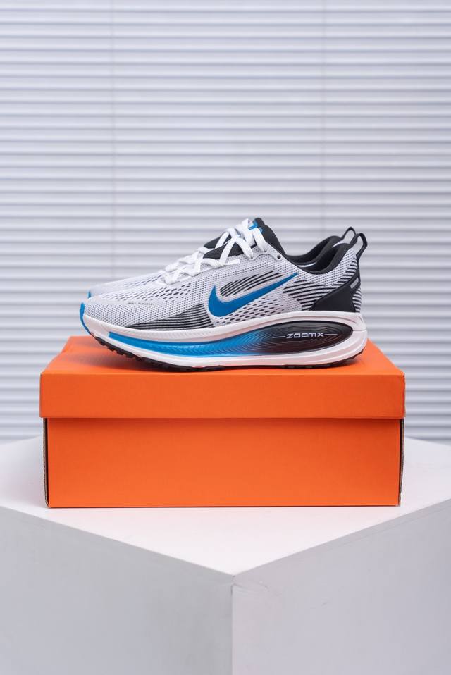 核心私 Nike Air Zoom Vomero 18 全新科技提前原鞋开发 运动跑鞋 区别市面真标版本 必定是官方强力主推款式，真正的Zoom缓震科技嵌入如假