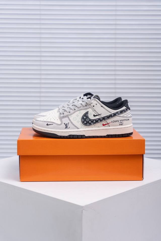 核心私 Nike Dunk 全套原楦原模倾力打造完美版型 独家原厂航空铝磨具打磨大底 鞋头坡度极致还原 无解鞋型 原盒原配 圈内天花板工艺 原厂冲刀 超高清洁度