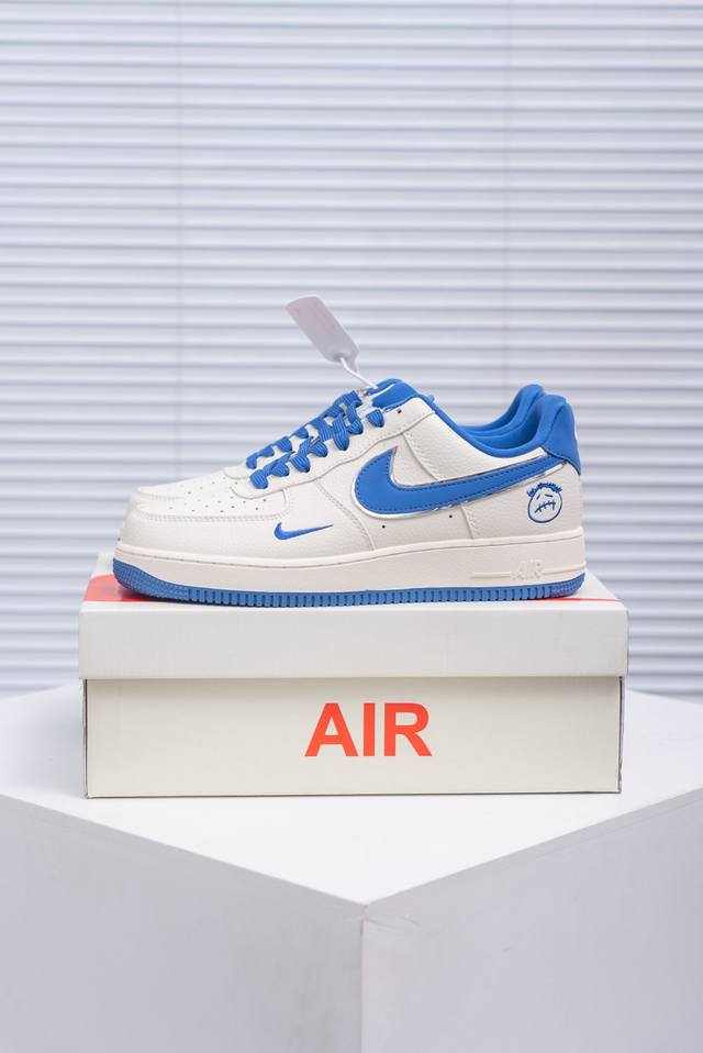 核心私 Air Force 1 原装级别 原楦头原纸板 打造纯正空军版型专注外贸渠道 全掌内置蜂窝气垫 原盒配件 原厂中底钢印、拉帮完美 货号：Df0188 0