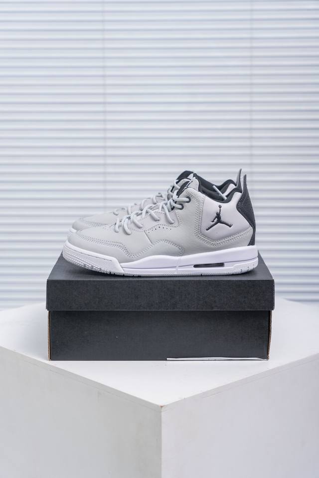 核心私 耐克乔丹Nike Air Jordan Courtside 23 男女士篮球鞋潮运动鞋，人气单品Aj23代柔软舒适，是作为Air Jordan 3到Ai