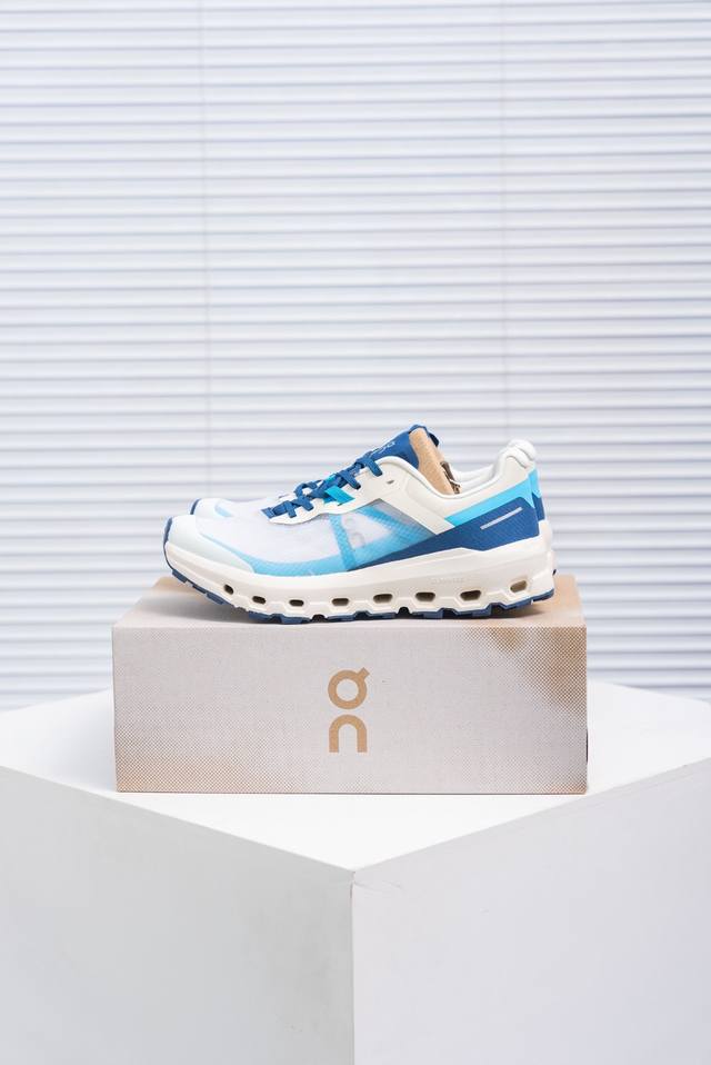 核心私 On昂跑 Cloud 户外街头机能风跑步鞋 Cloud Hi Edge户外机能融合街头潮流 越界开启全新都市探索 Cloudtec专利科技鞋底搭载耐温耐