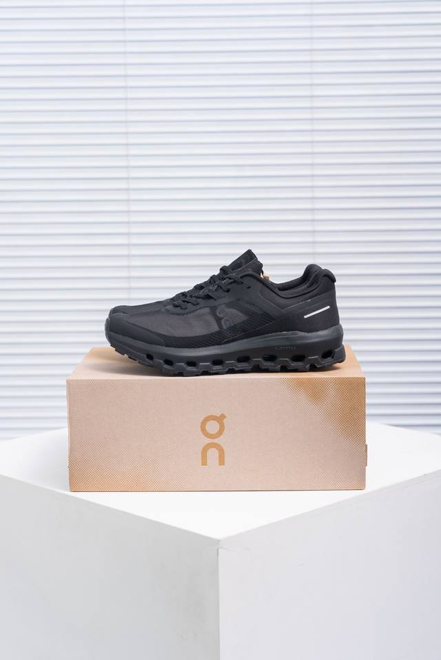 核心私 On昂跑 Cloud 户外街头机能风跑步鞋 Cloud Hi Edge户外机能融合街头潮流 越界开启全新都市探索 Cloudtec专利科技鞋底搭载耐温耐
