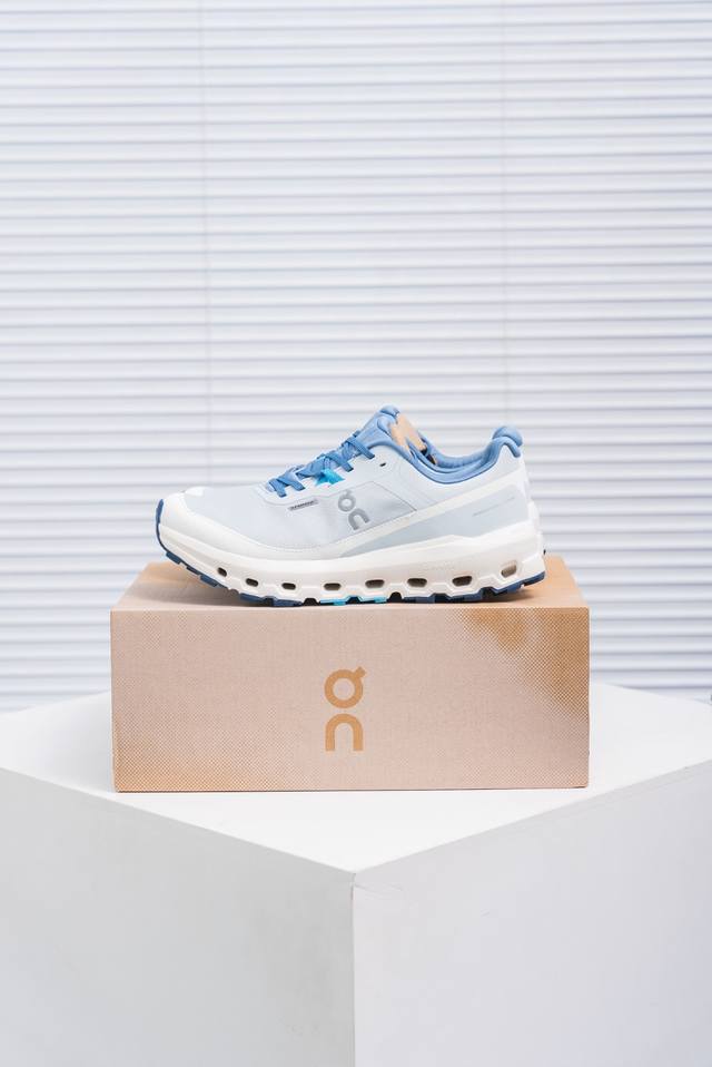 核心私 On昂跑 Cloud 户外街头机能风跑步鞋 Cloud Hi Edge户外机能融合街头潮流 越界开启全新都市探索 Cloudtec专利科技鞋底搭载耐温耐