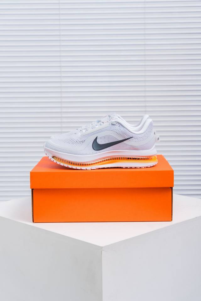 核心私 Nike Air Zoom Pegasus Premium 耐克网面全掌气垫缓震跑鞋 #全掌可见的Air Zoom首次在Pegasus系列中出现，模仿了