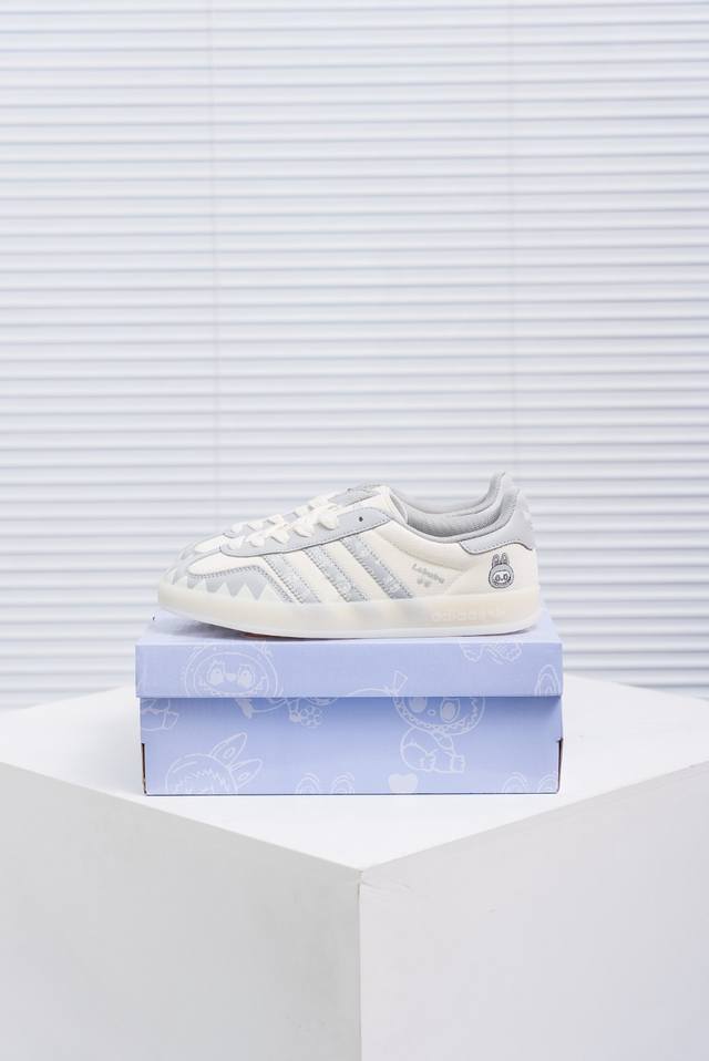 核心私 Adidas Samba Og 桑巴舞街头系列德训运动板鞋 采用固色翻毛皮组合牛剖革鞋面材质 外置正确3层组合围条加厚烟胶橡胶大底 货号：Dm1234