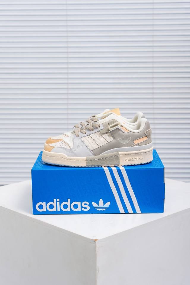 核心私 Adidas Forum Low Cl三叶草低邦 经典魔术贴复古板鞋 男女潮流头层皮休闲鞋 货号：Gx4547 尺码：36 36.5 37 38 38.