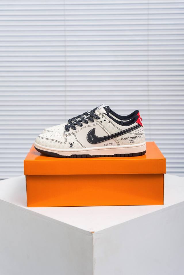 核心私 Nike Dunk 全套原楦原模倾力打造完美版型 独家原厂航空铝磨具打磨大底 鞋头坡度极致还原 无解鞋型 原盒原配 圈内天花板工艺 原厂冲刀 超高清洁度