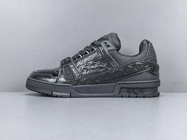 渠道优势 ！ 专柜版 驴牌 Lv Trainer 情侣限定系列 休闲 低帮 时尚板鞋 尺码38 39 40 41 42 43 44 45 46男款 注：此款比运