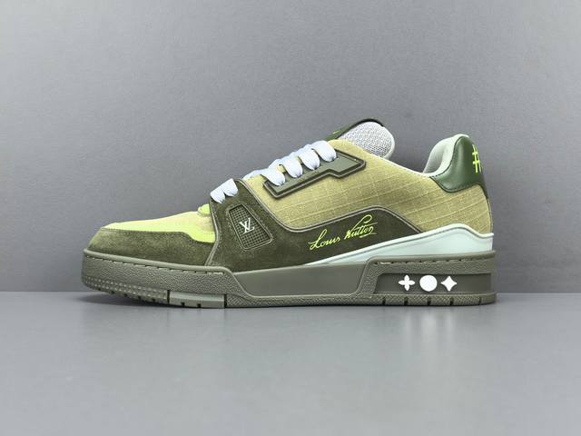 渠道优势 ！ 专柜版 驴牌 Lv Trainer 情侣限定系列 休闲 低帮 时尚板鞋 尺码38 39 40 41 42 43 44 45 46男款 注：此款比运