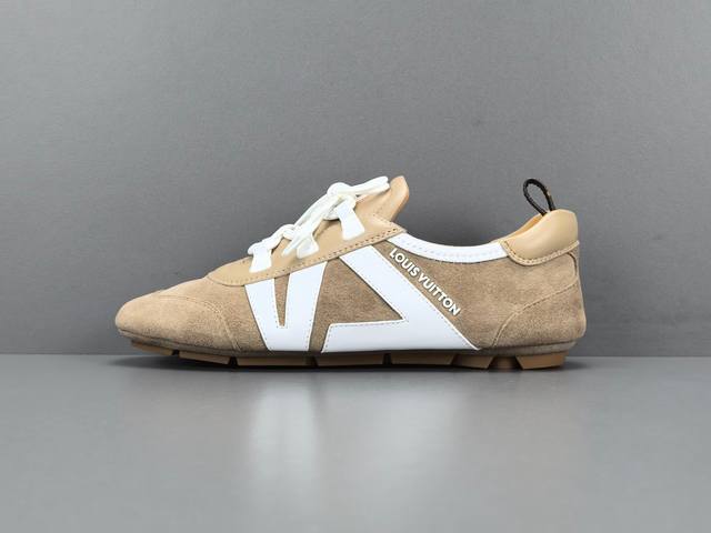 渠道优势 ！ 专柜版 驴牌 Louis Vuitton Sneakerina 德训鞋 牛皮革 圆头系带 芭蕾风 薄底鞋 低帮 生活休闲鞋 女款 尺码 35 36