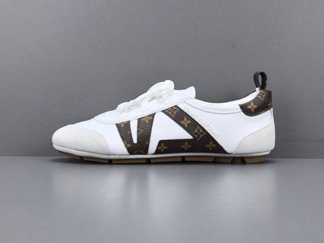 渠道优势 ！ 专柜版 驴牌 Louis Vuitton Sneakerina 德训鞋 牛皮革 圆头系带 芭蕾风 薄底鞋 低帮 生活休闲鞋 女款 尺码 35 36