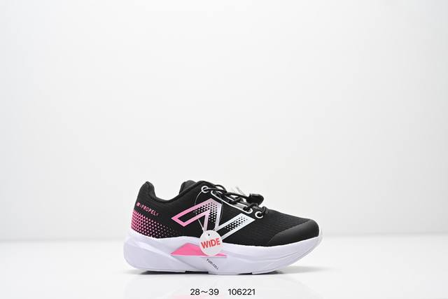 精品童鞋Nb New Balance K3205 系列复古休闲运动慢跑鞋休闲小童鞋！原鞋打版 细节完美 采用尼龙及猪巴革麂皮物料拼接构成#中底高弹Pu材质及满丁