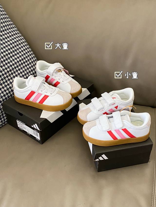 原图直出 超嗲的配色，上脚超好看橡胶耐磨防滑大底，脚感超赞 小童双魔术贴设计，大童松紧带+魔术贴设计穿脱超方便